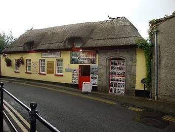 Teac Watties Cashel (Tipperary)
